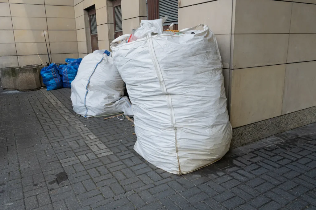 wywóz gruzu w workach big bag, wywóz gruzu kraków